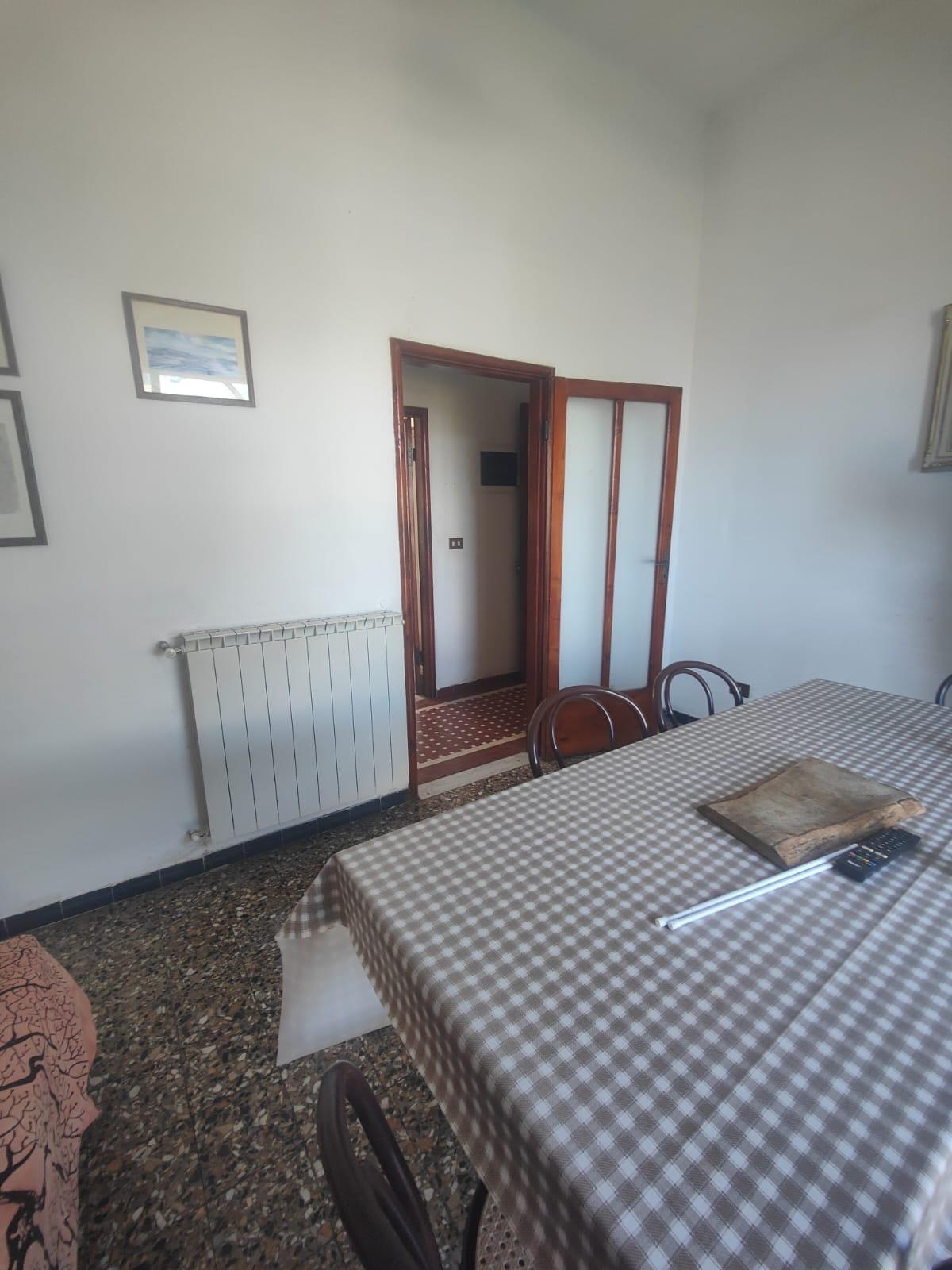 Casa indipendente arredata in affitto, Ameglia bocca di magra