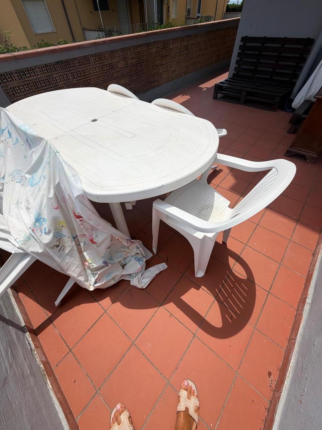 Quadrilocale in vendita, Carrara marina di