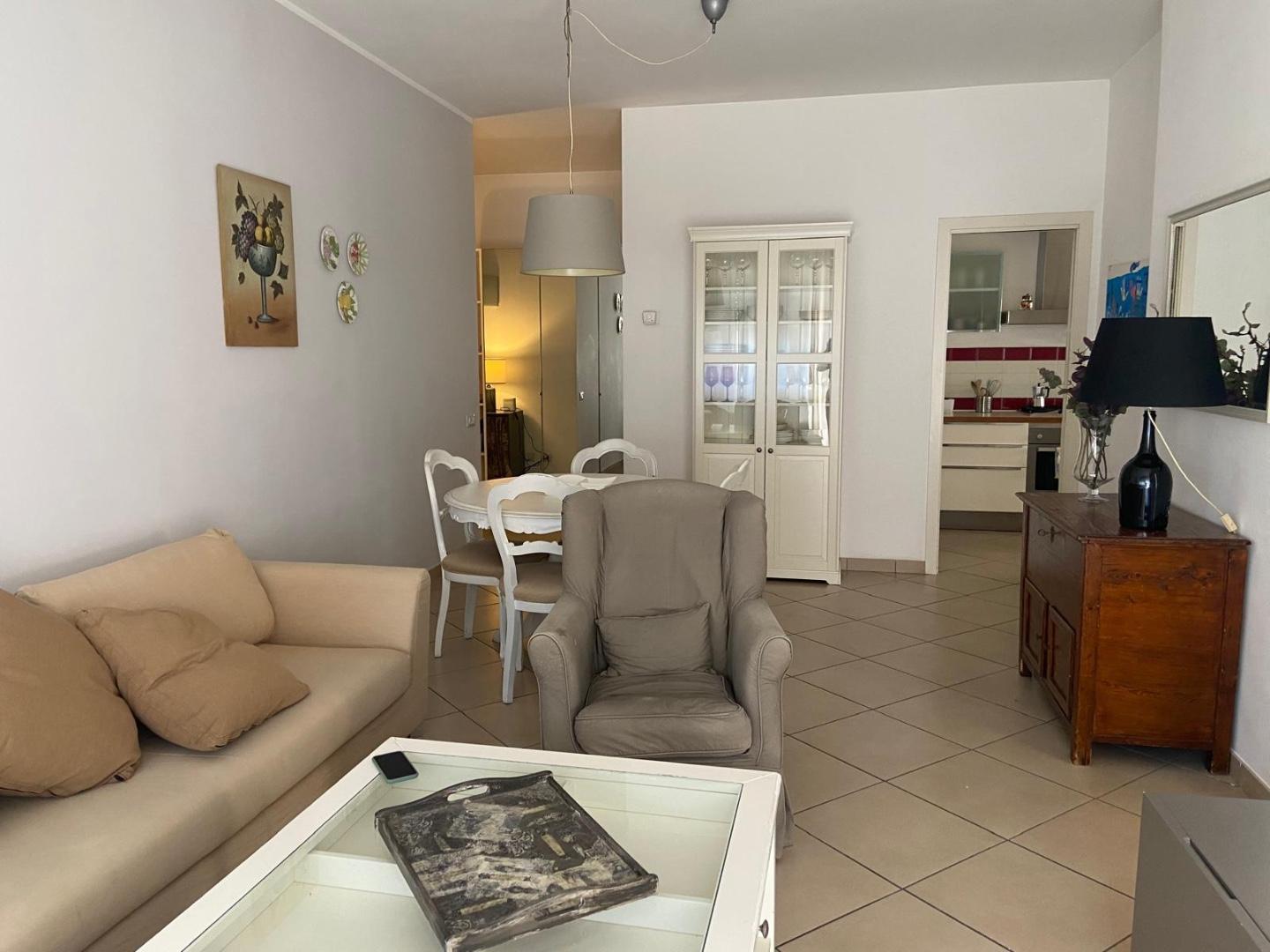 Quadrilocale arredato in affitto, Carrara marina di