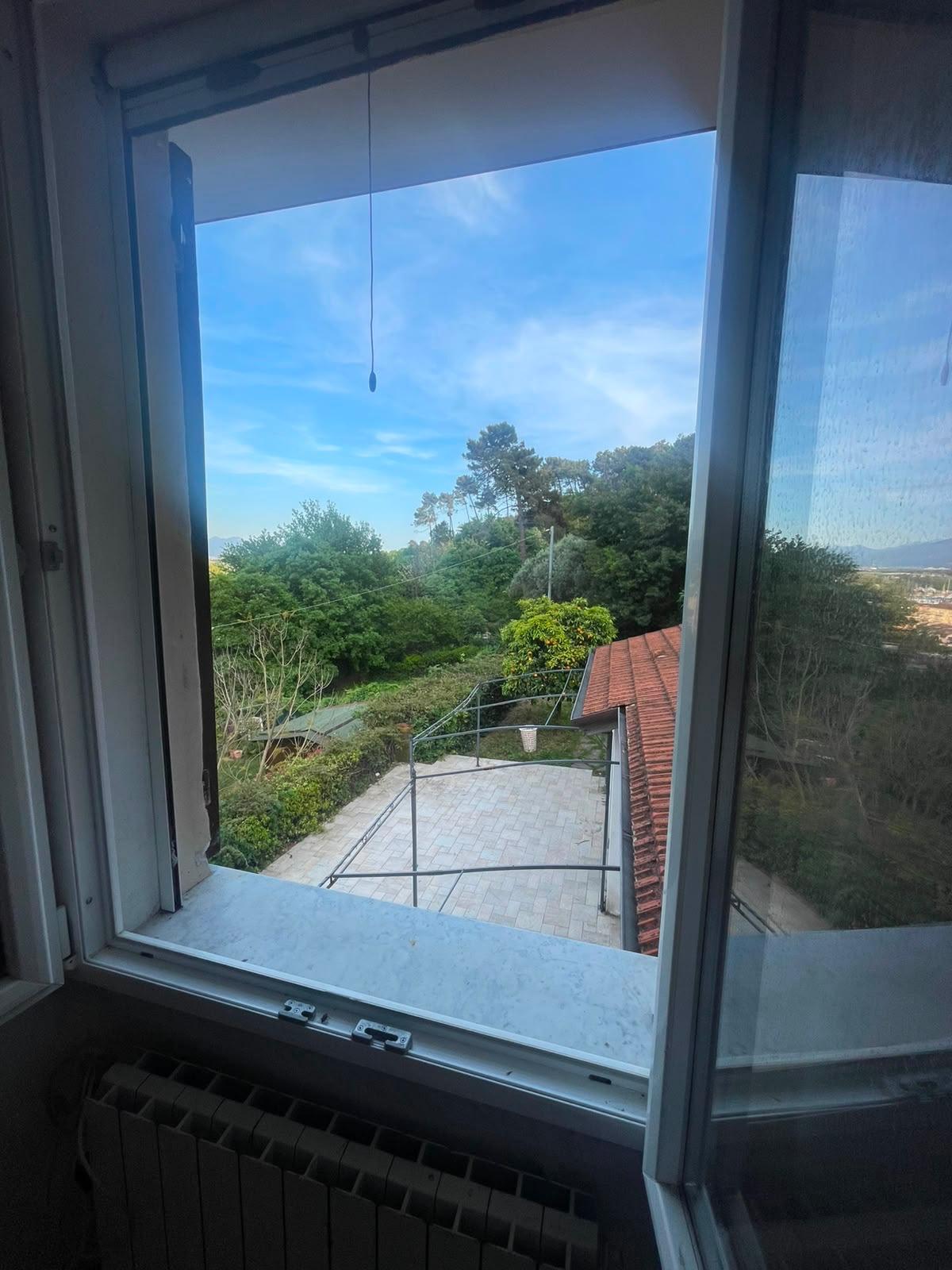 Casa indipendente arredata in affitto a Ameglia