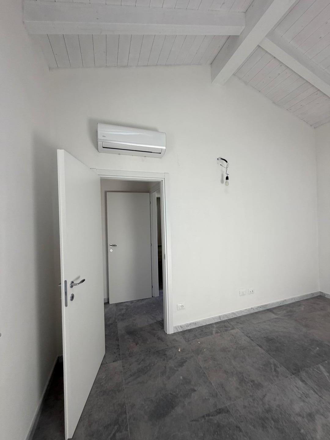 Casa indipendente con giardino a Sarzana