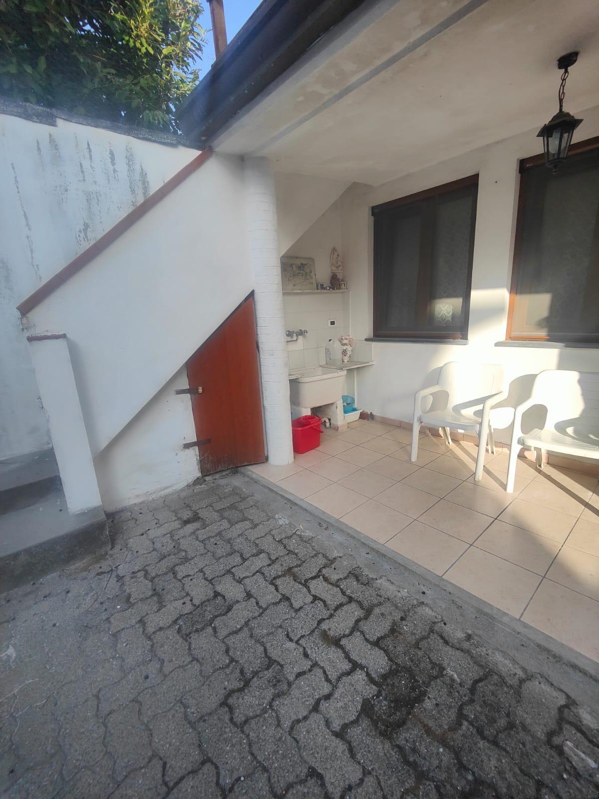 Villa Trifamiliari con giardino, Massa borgo del ponte