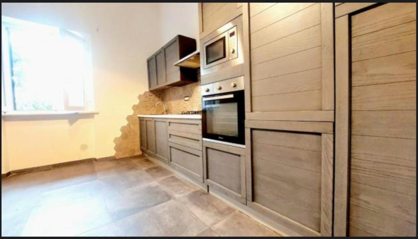 Villa ristrutturata a Carrara