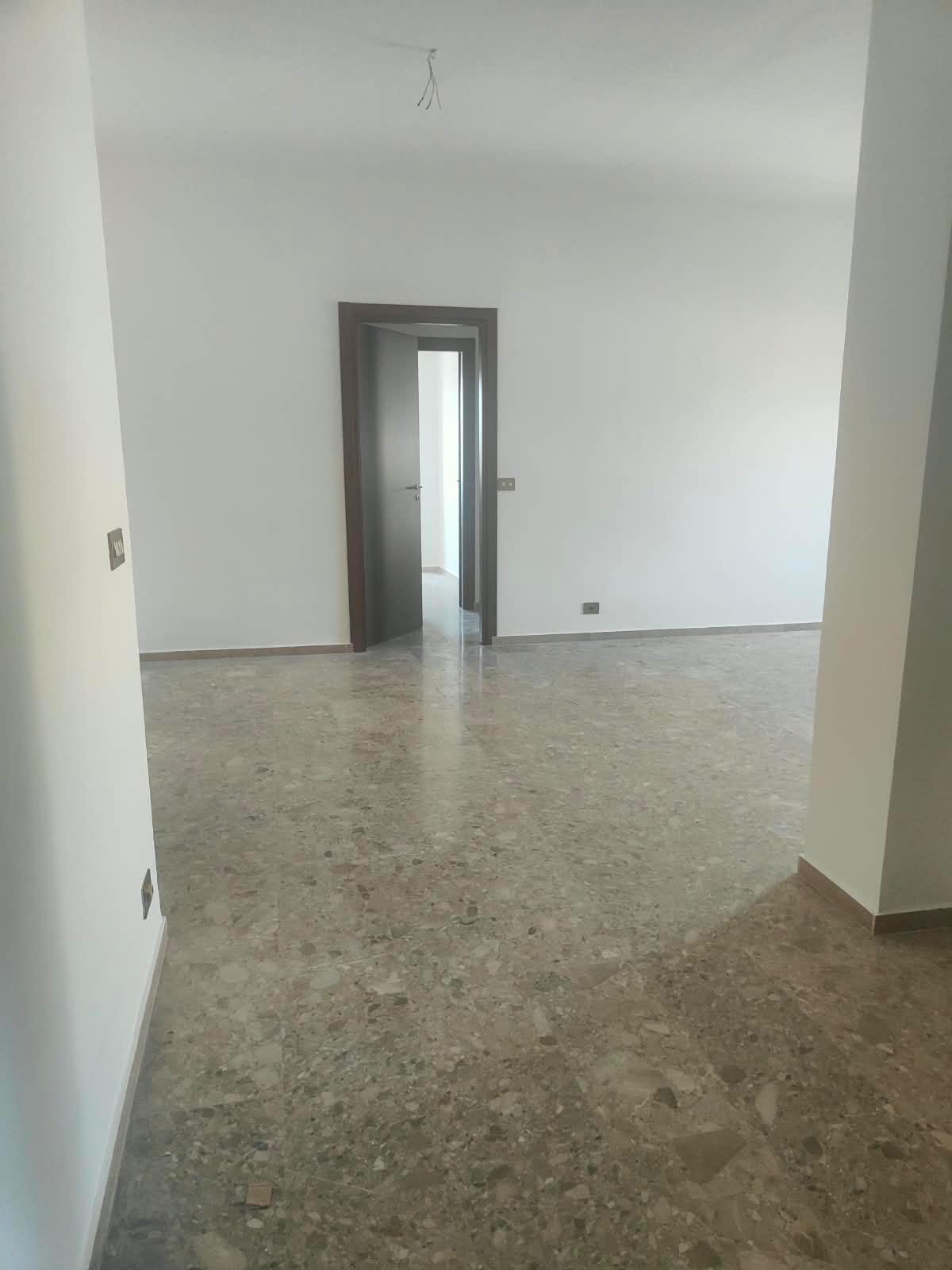 Quadrilocale in affitto, Carrara marina di