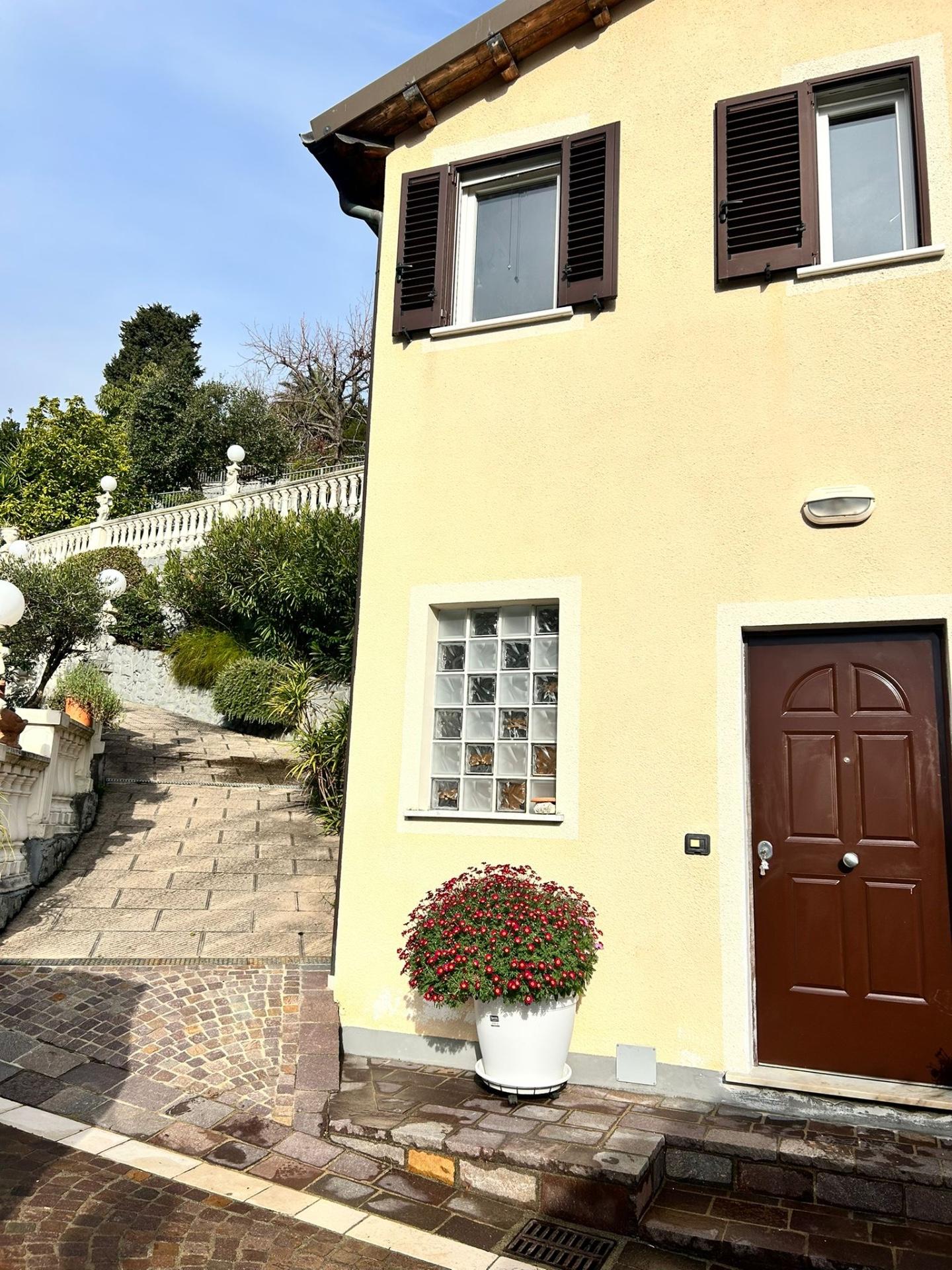Casa indipendente arredata in affitto a La Spezia