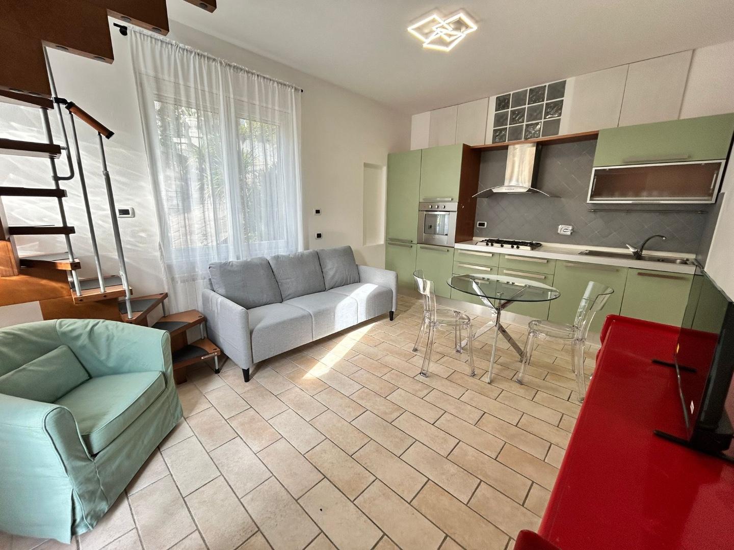 Casa indipendente arredata in affitto a La Spezia