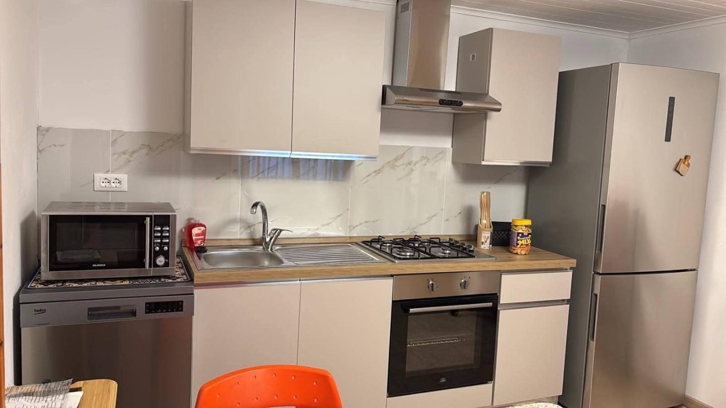 Villa Bifamiliare arredata in affitto a Castelnuovo Magra