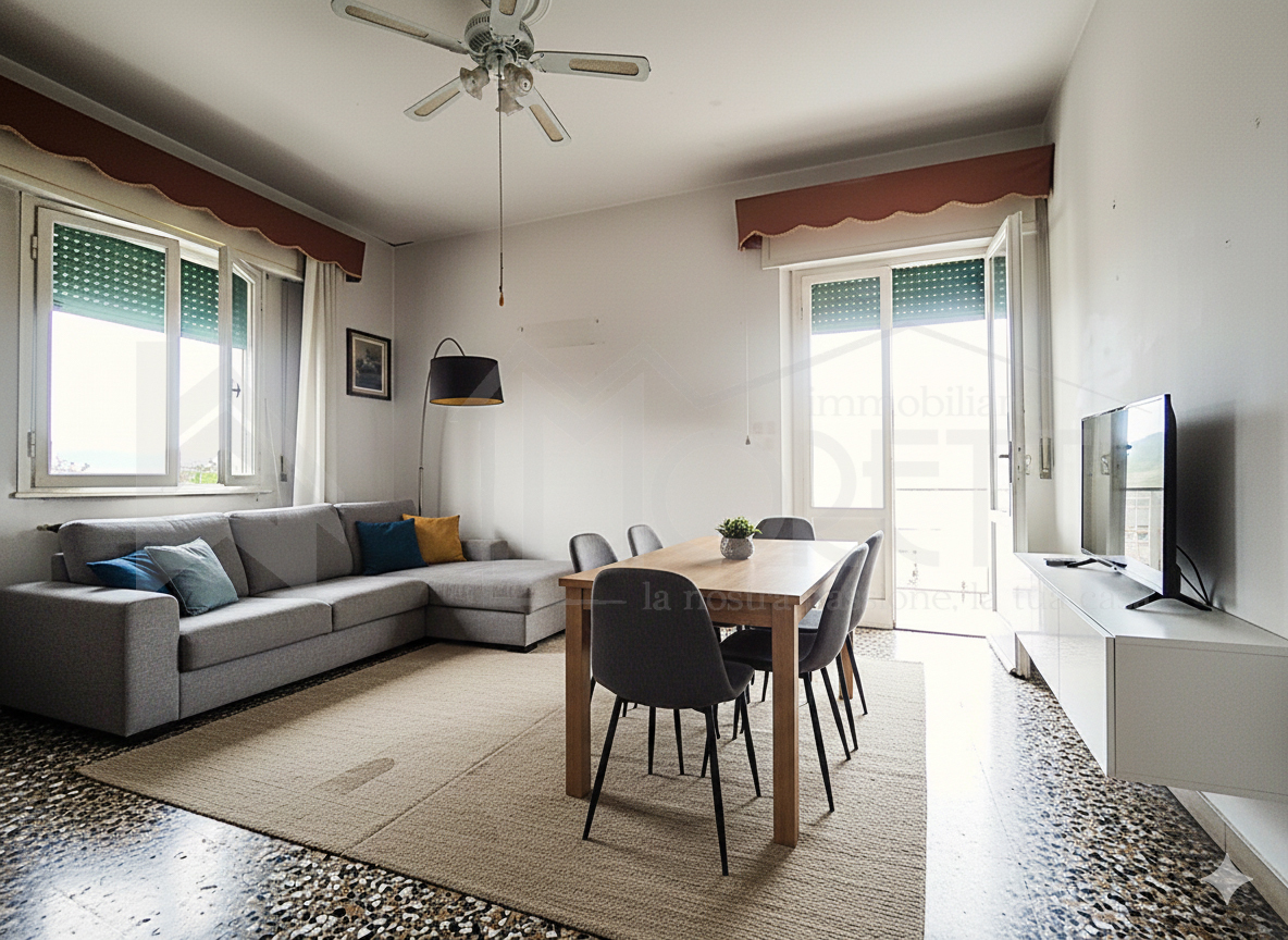 Appartamento con terrazzo in viale mameli, Livorno