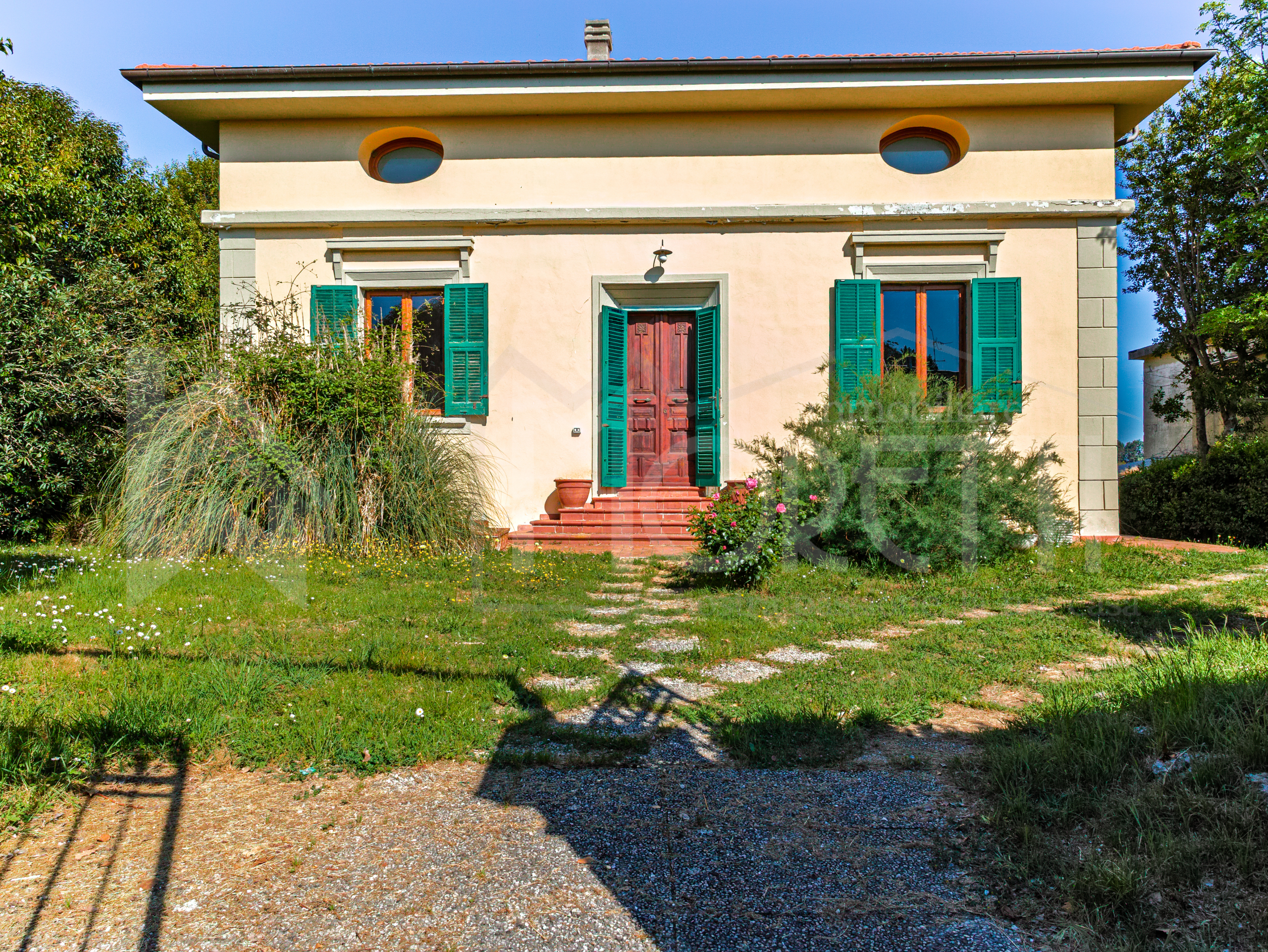 Villa con giardino in via parrana san martino, Collesalvetti