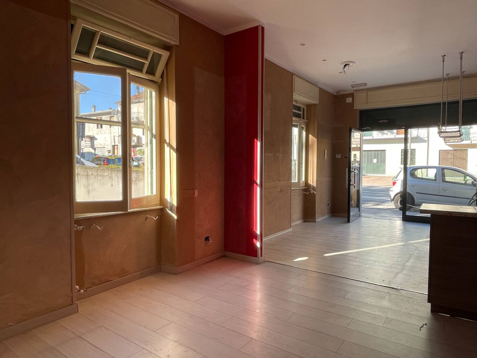 Locale commerciale in vendita a Saliceto