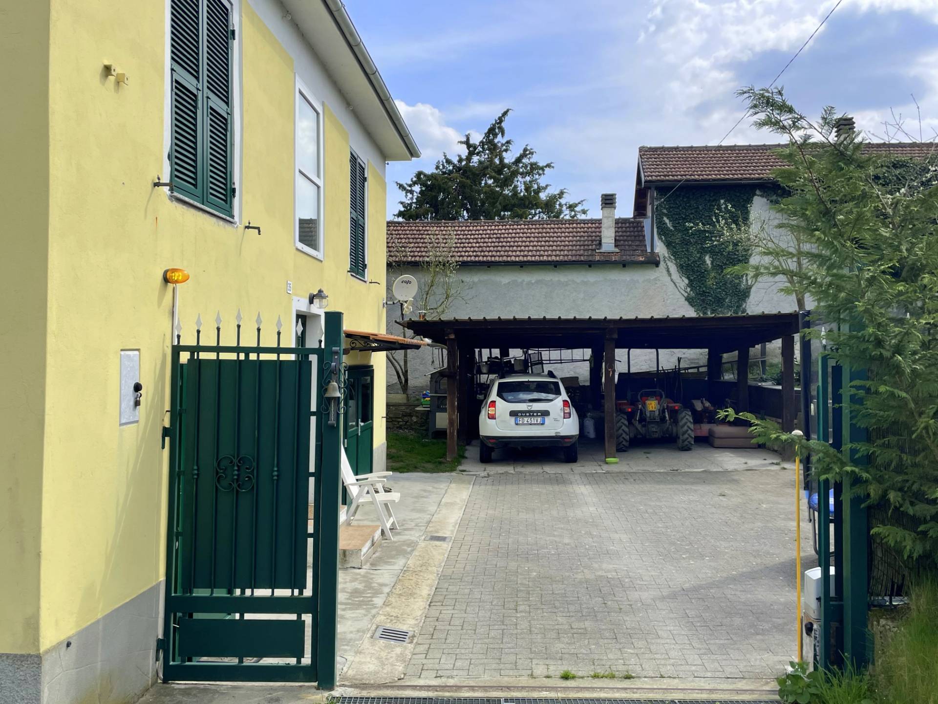 Casa singola in vendita a Piana Crixia, Villa