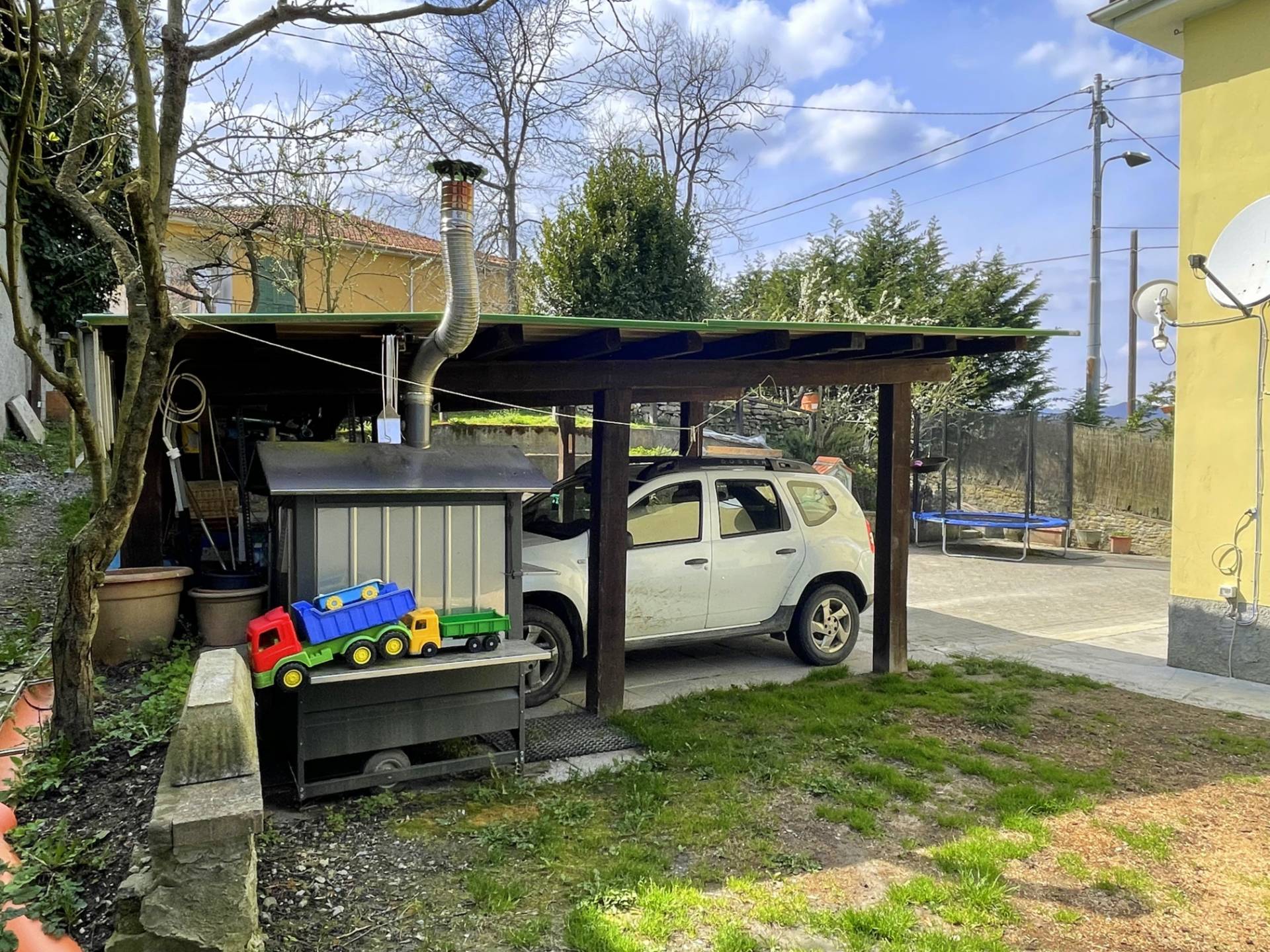 Casa singola in vendita a Piana Crixia, Villa