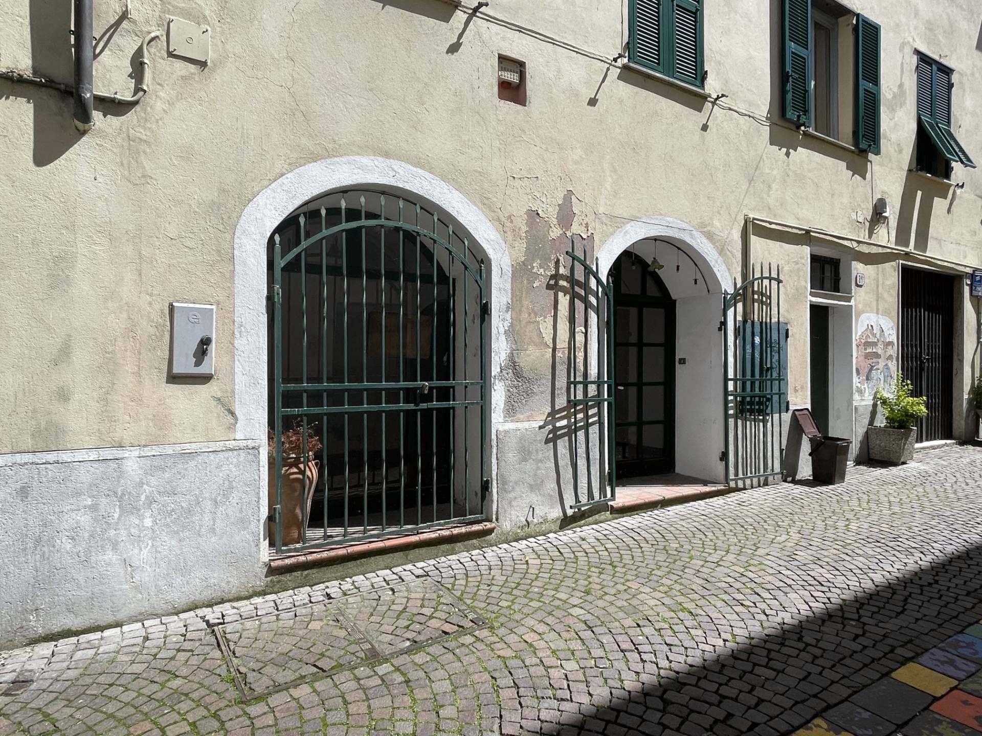 Locale commerciale in vendita a Carcare