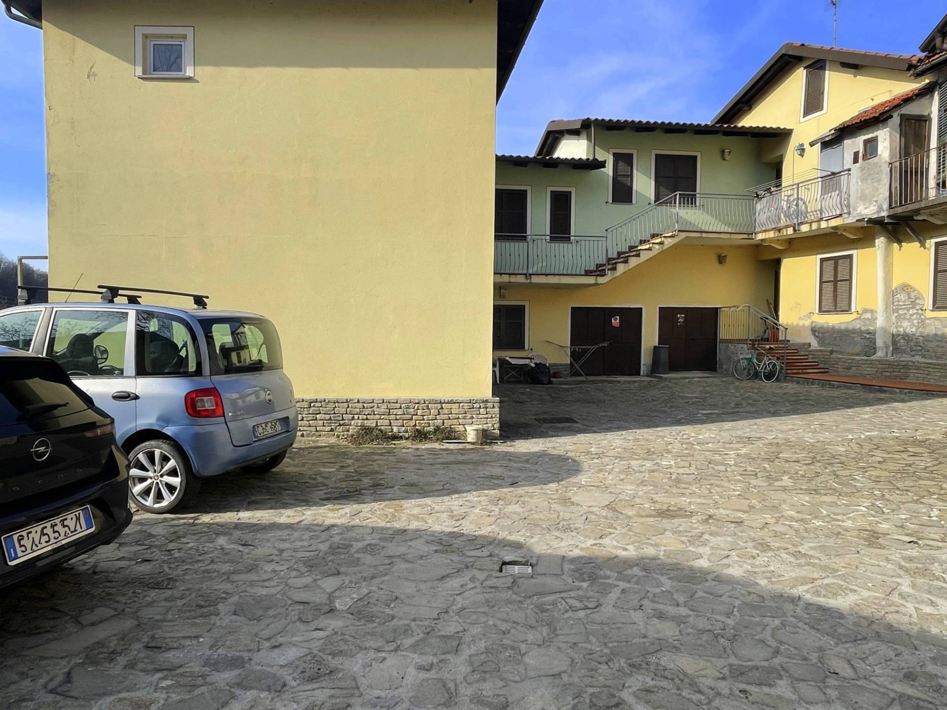 Appartamento in vendita a Cairo Montenotte, Rocchetta