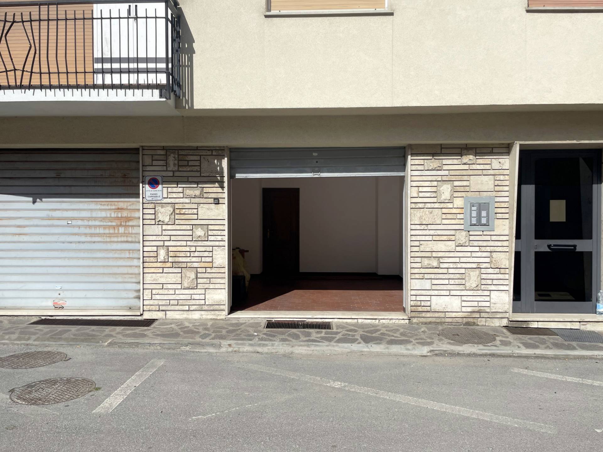 Box o garage in vendita a Cairo Montenotte