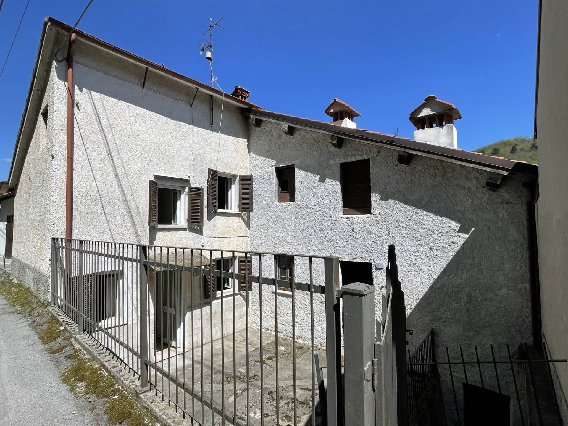 Casa singola in vendita a Mallare