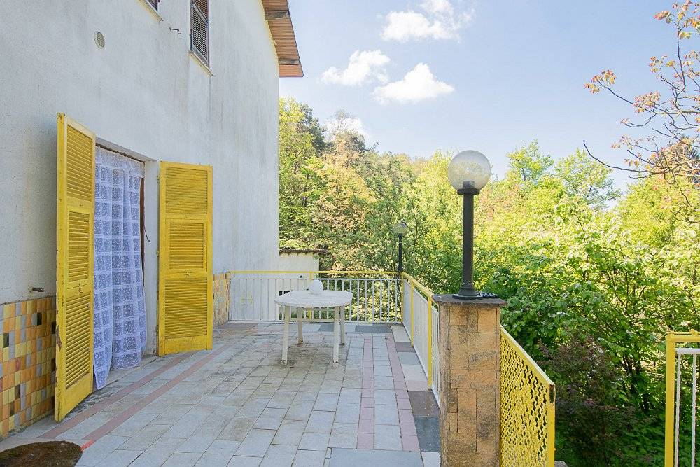 Appartamento in affitto a Giusvalla