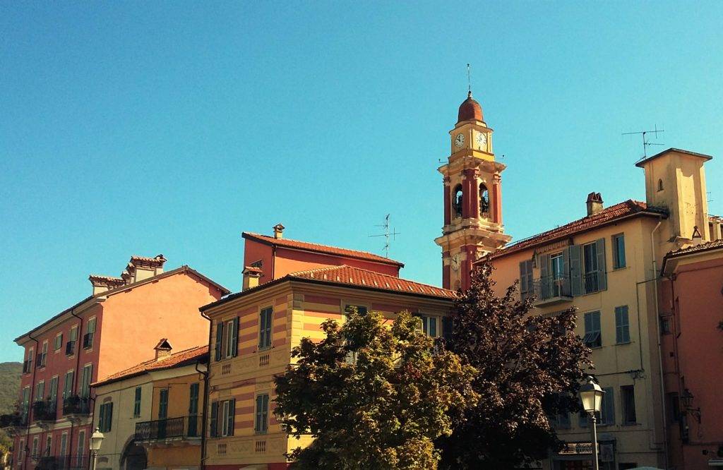 Attivit commerciale in vendita a Cairo Montenotte