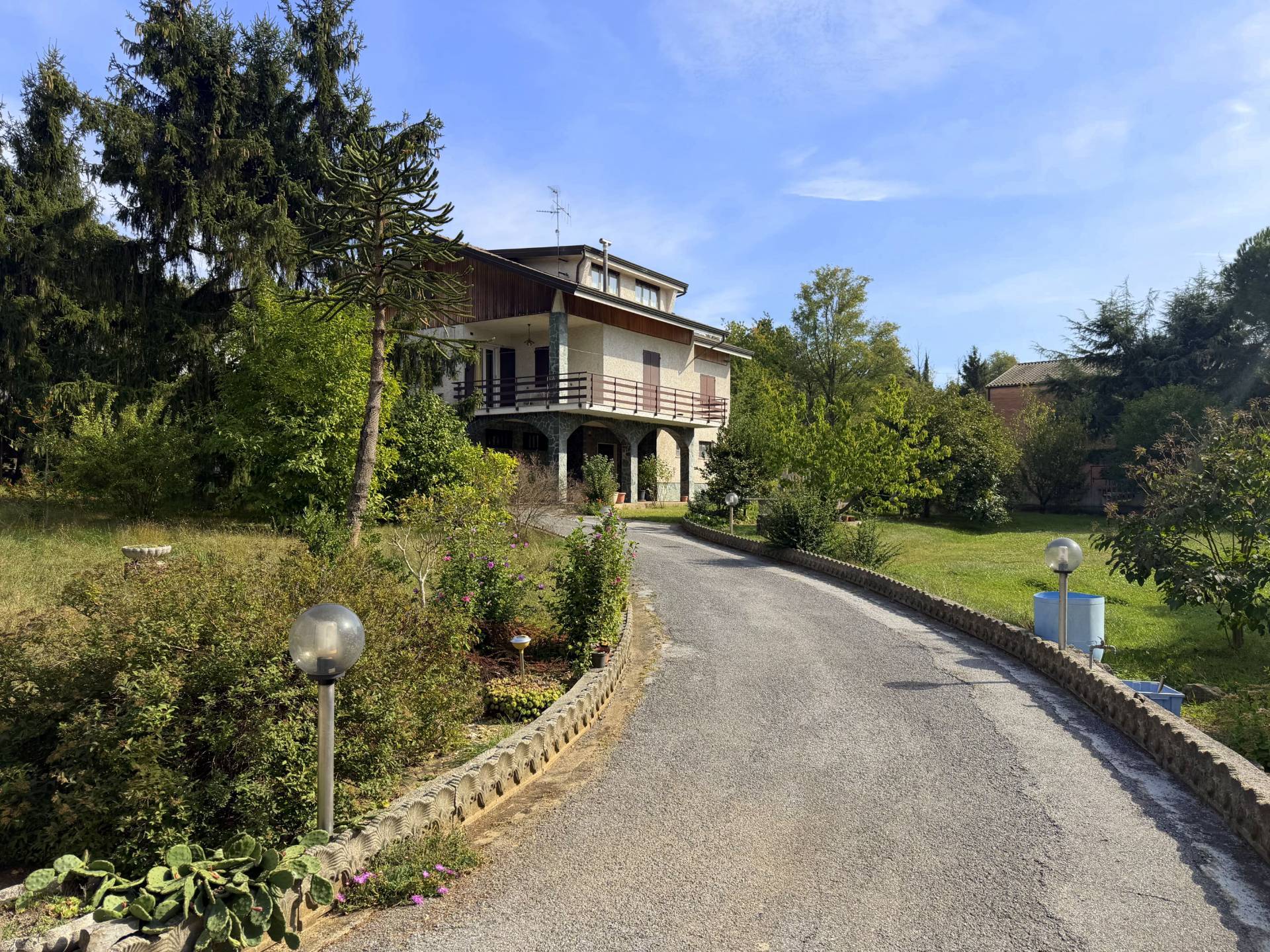 Villa in vendita a Cairo Montenotte