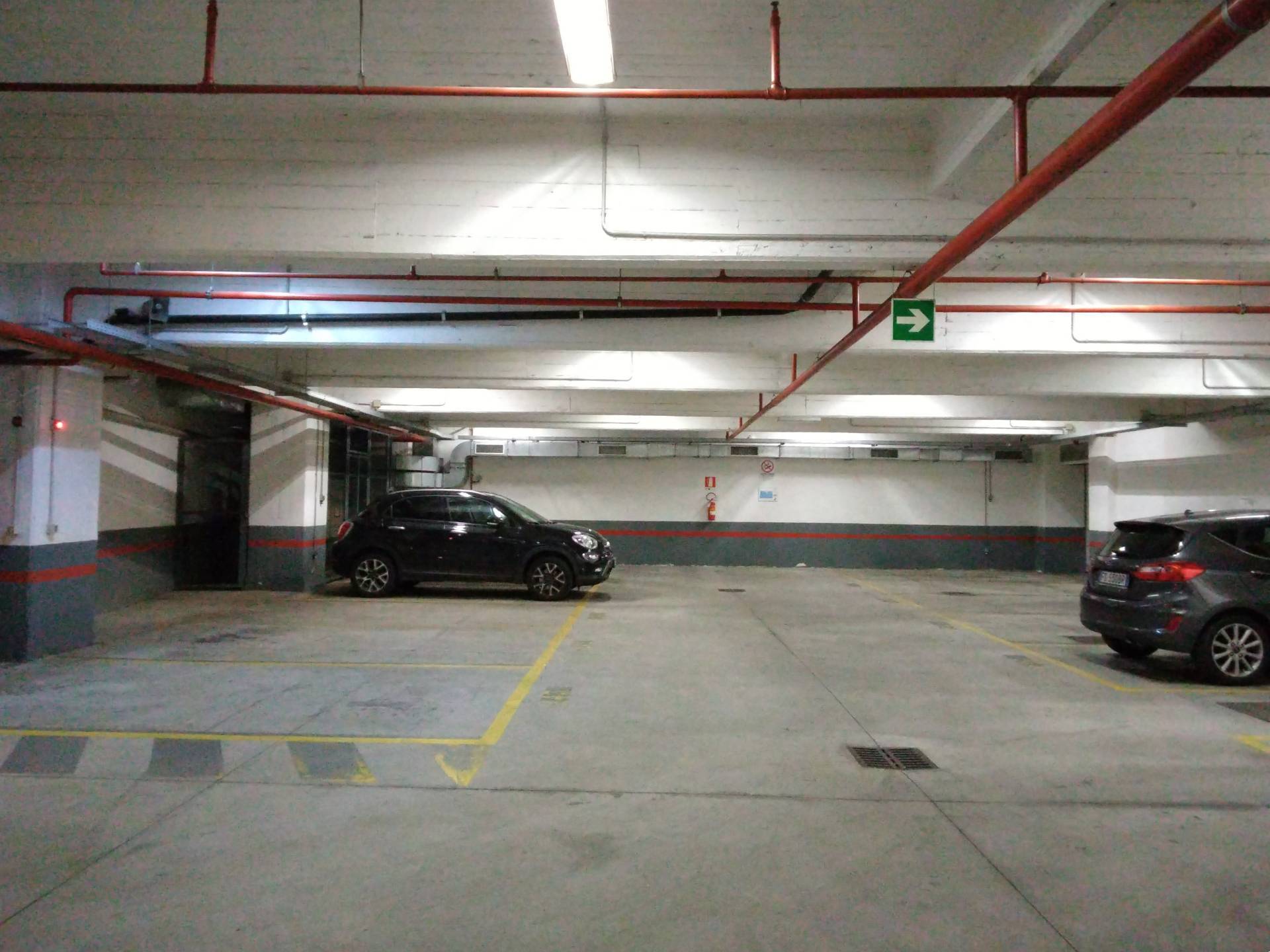 Box o garage in vendita a Torino, San Salvario