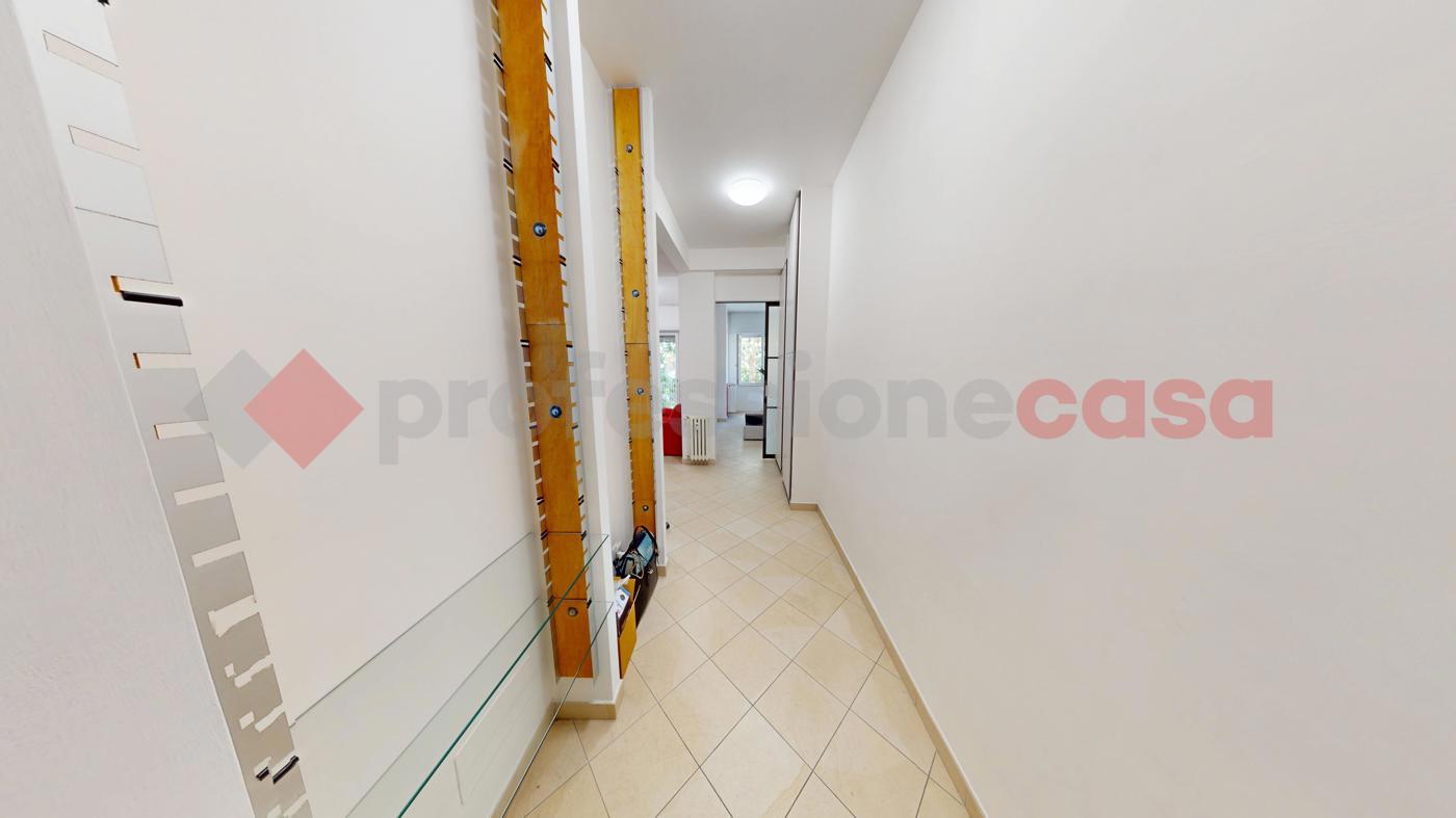 Bilocale arredato in affitto a Roma