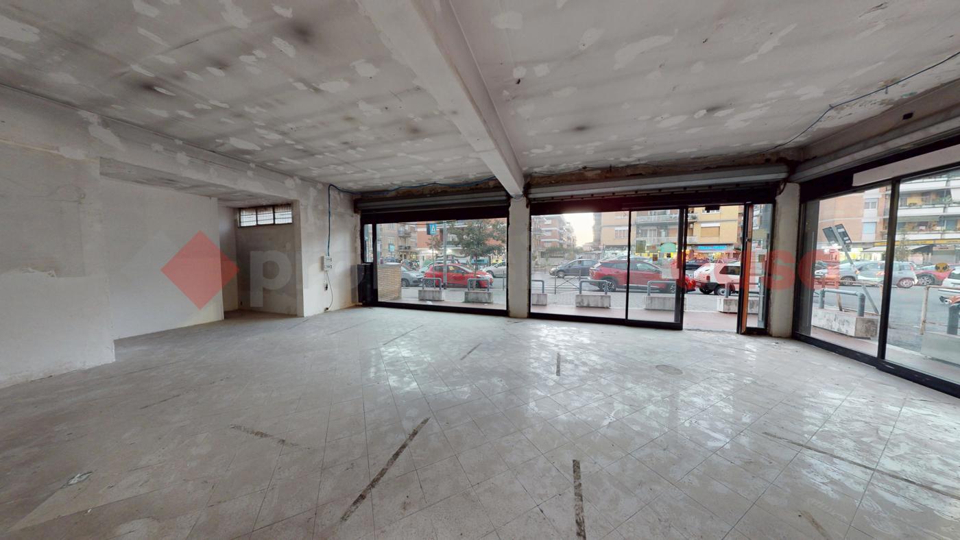 Negozio in vendita a Roma