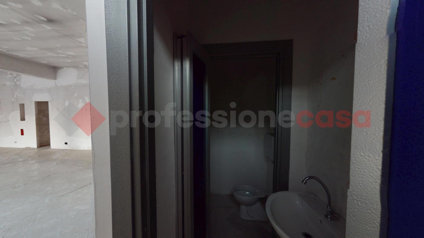 Negozio in vendita a Roma