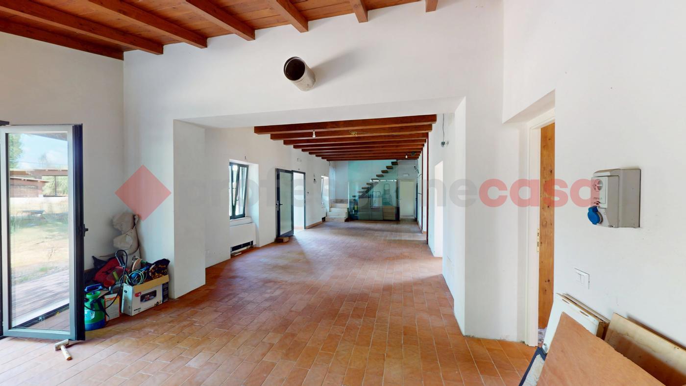 Stabile/Palazzo in vendita a Roma