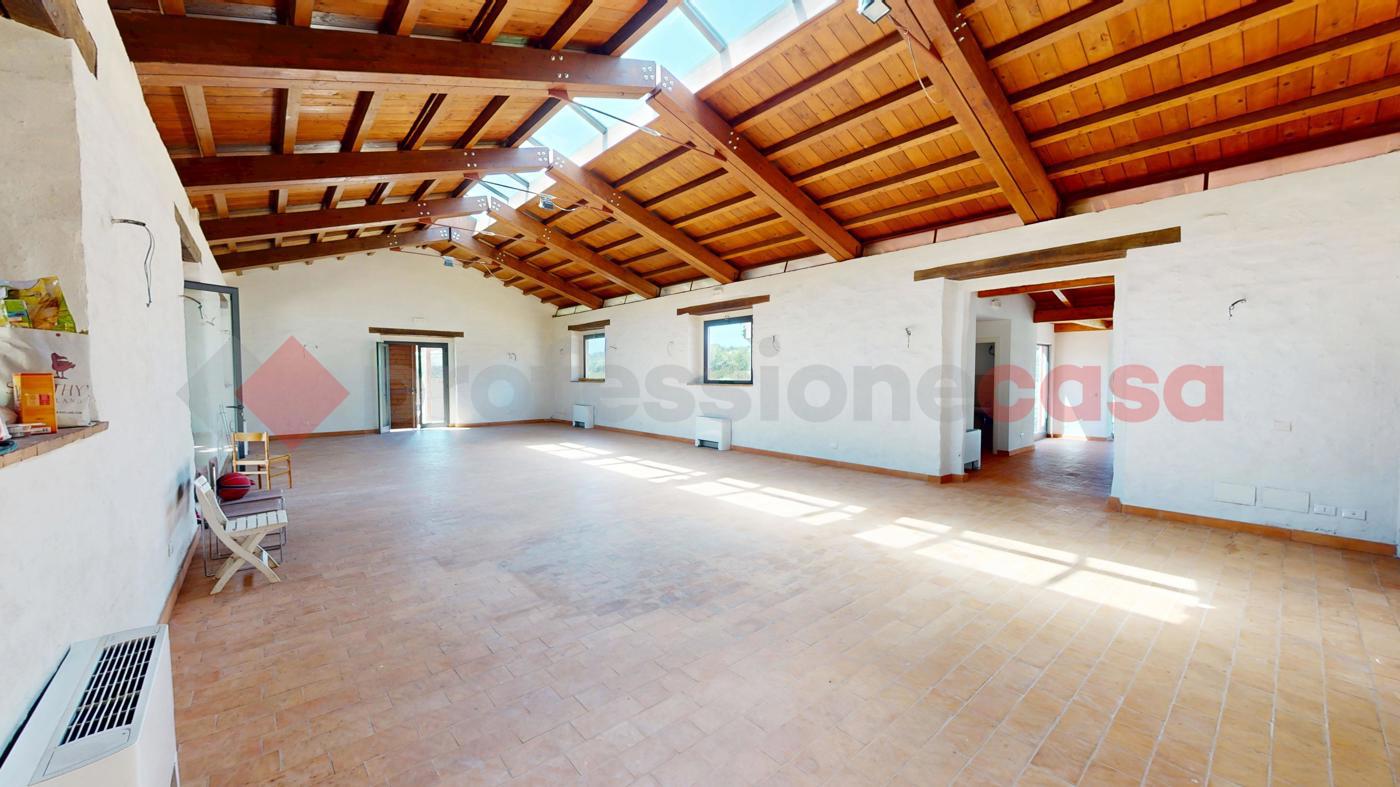 Stabile/Palazzo in vendita a Roma