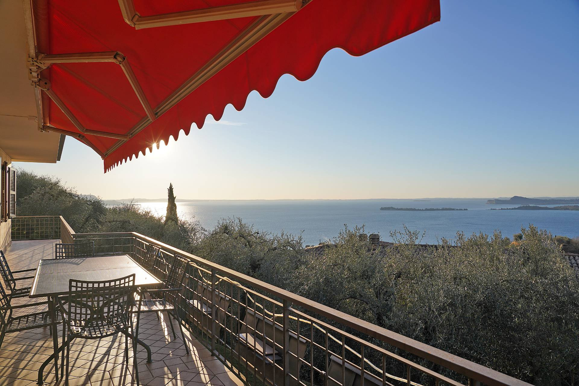 Villa vista lago a Gardone Riviera