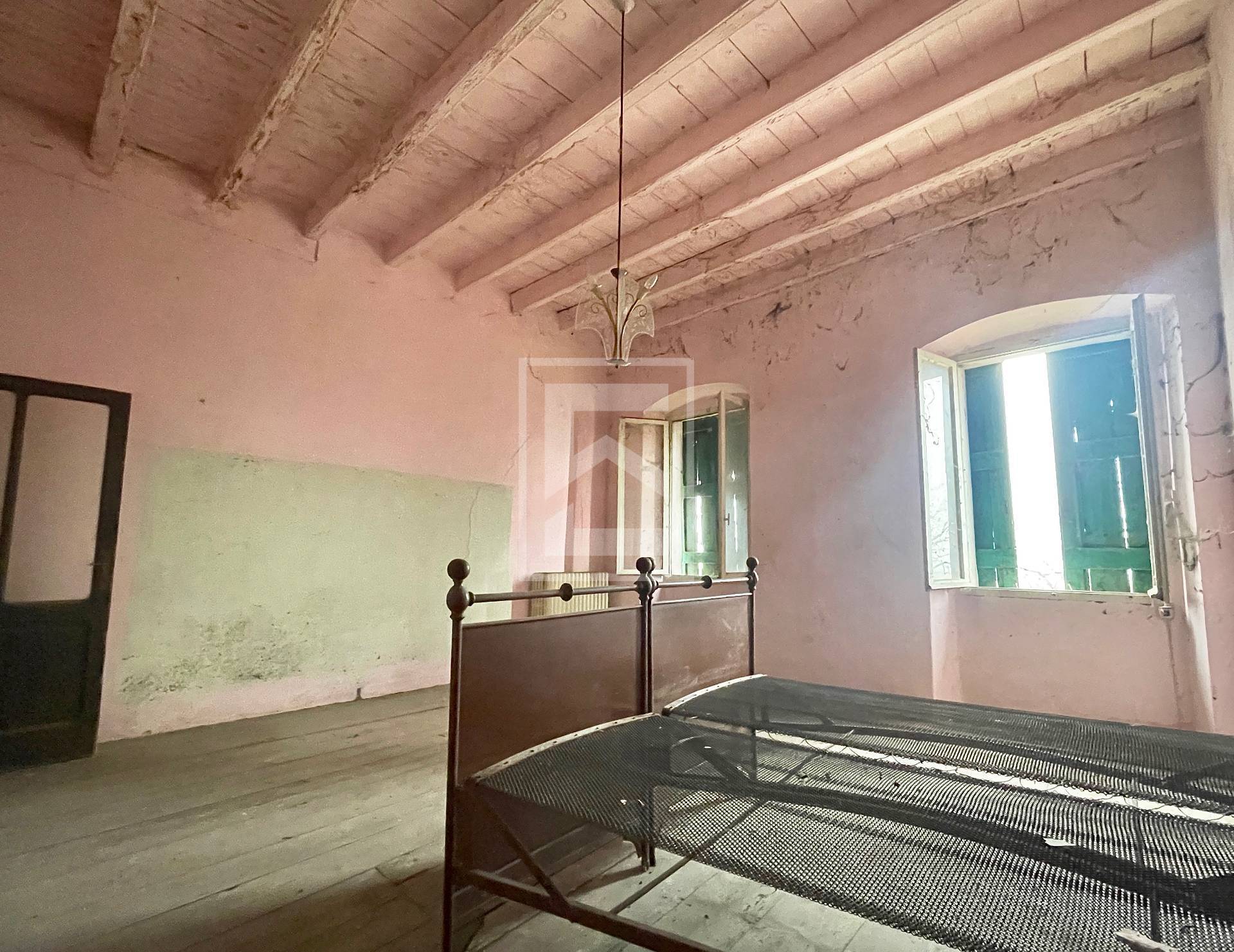 Cascina/Casale in vendita a Desenzano del Garda, Montonale Alto