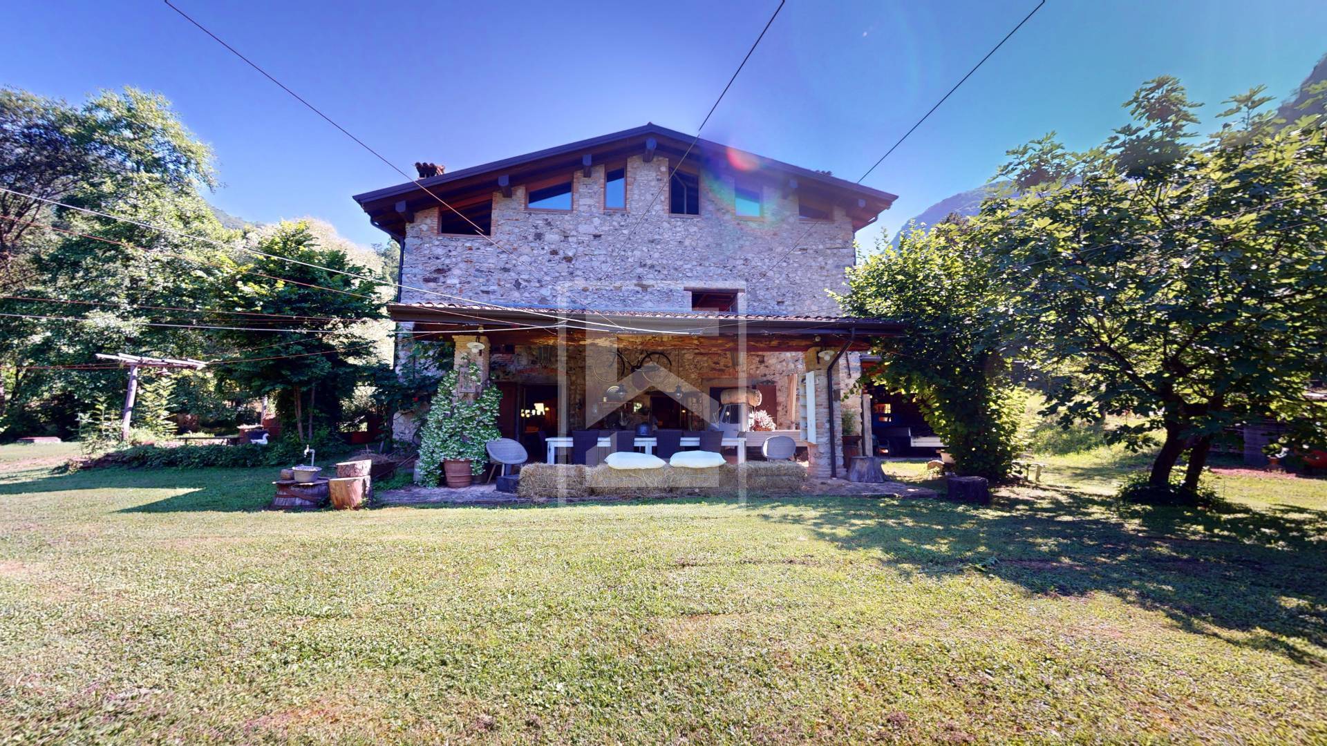 Cascina/Casale in vendita a Sabbio Chiese