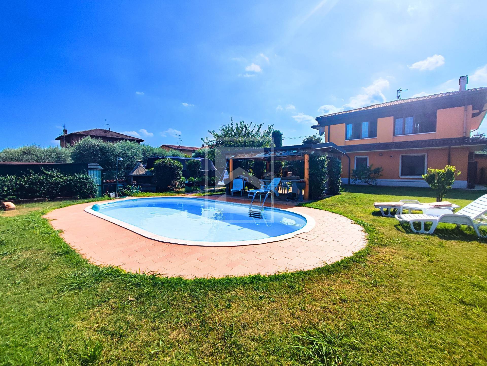 Villa in vendita, Puegnago sul Garda raffa