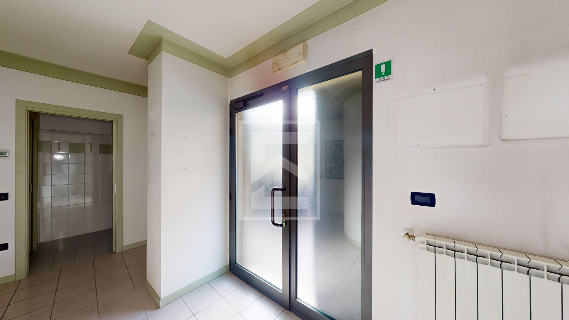 Locale Commerciale in vendita a Gavardo