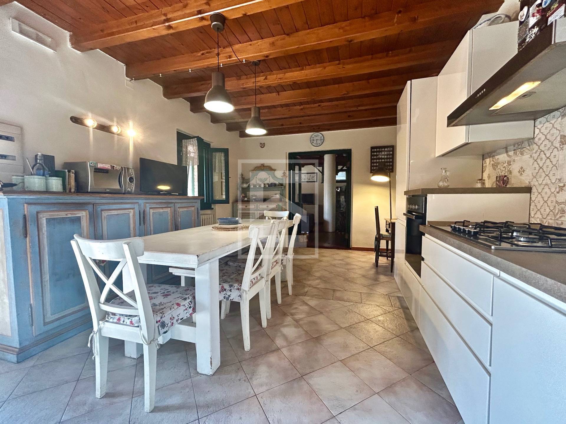 Villa singola in vendita a Desenzano del Garda, Rivoltella del Garda