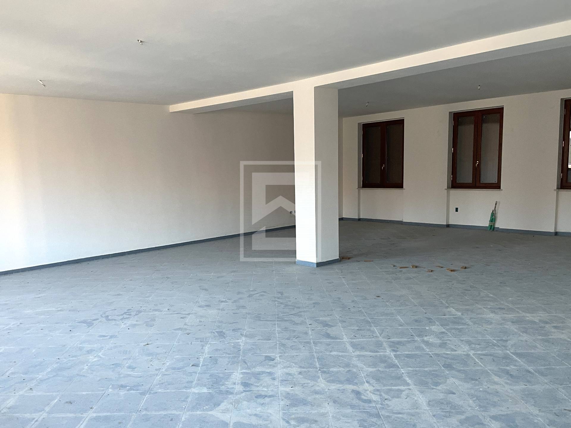 Ufficio in vendita a Toscolano-Maderno