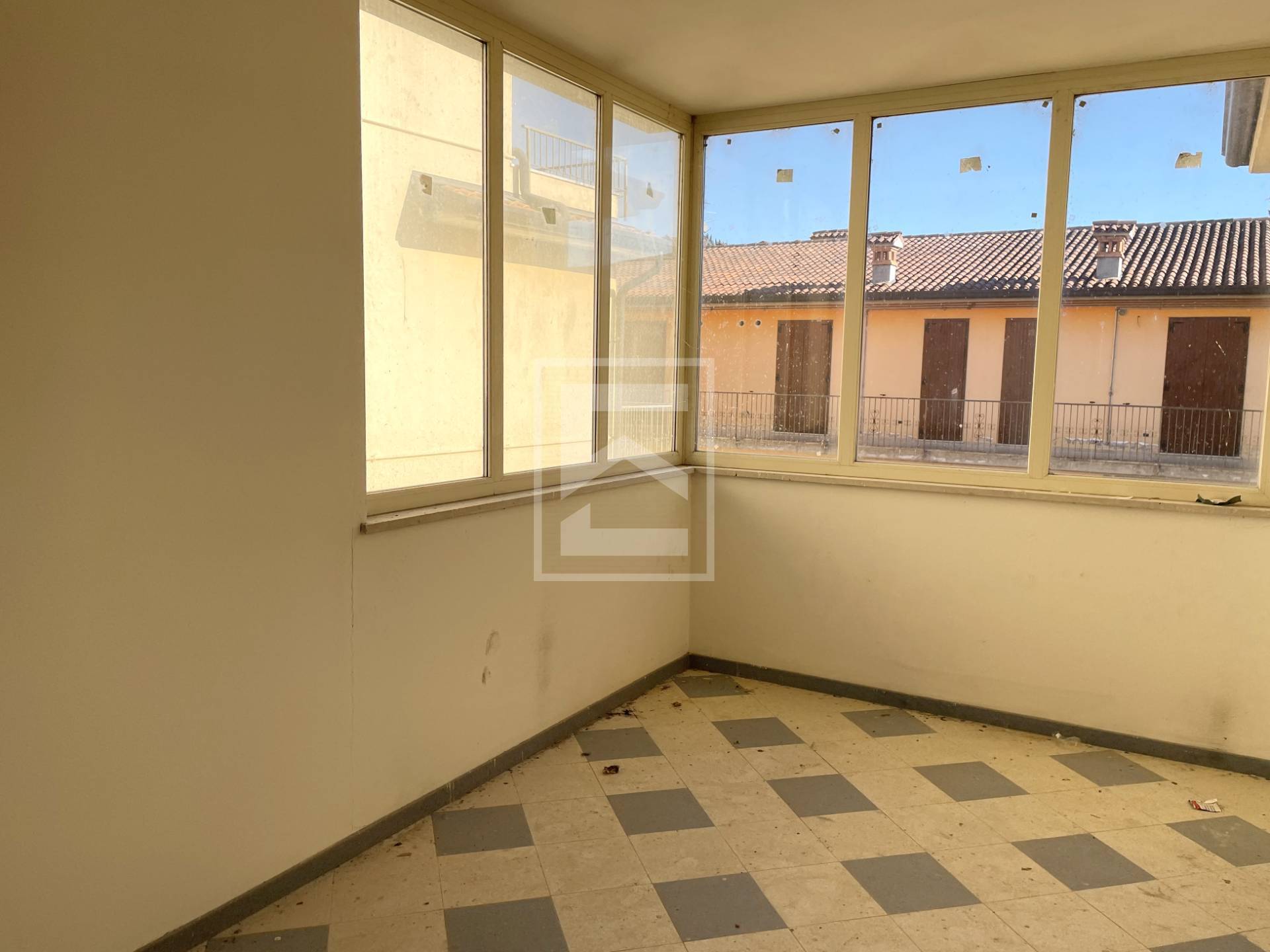 Ufficio in vendita a Toscolano-Maderno