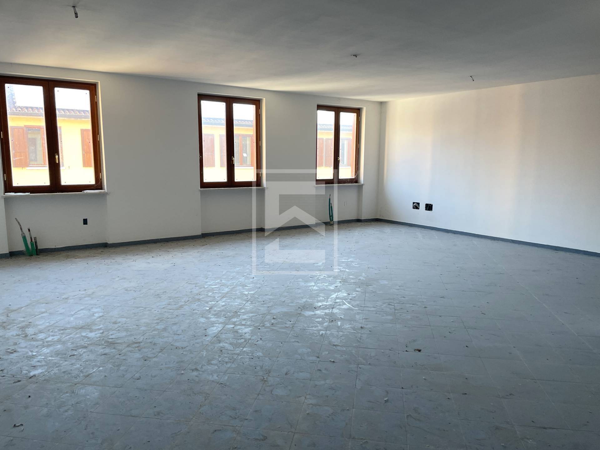 Ufficio in vendita a Toscolano-Maderno