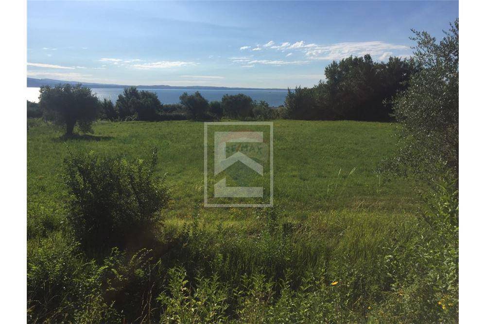 Terreno in vendita a Manerba del Garda