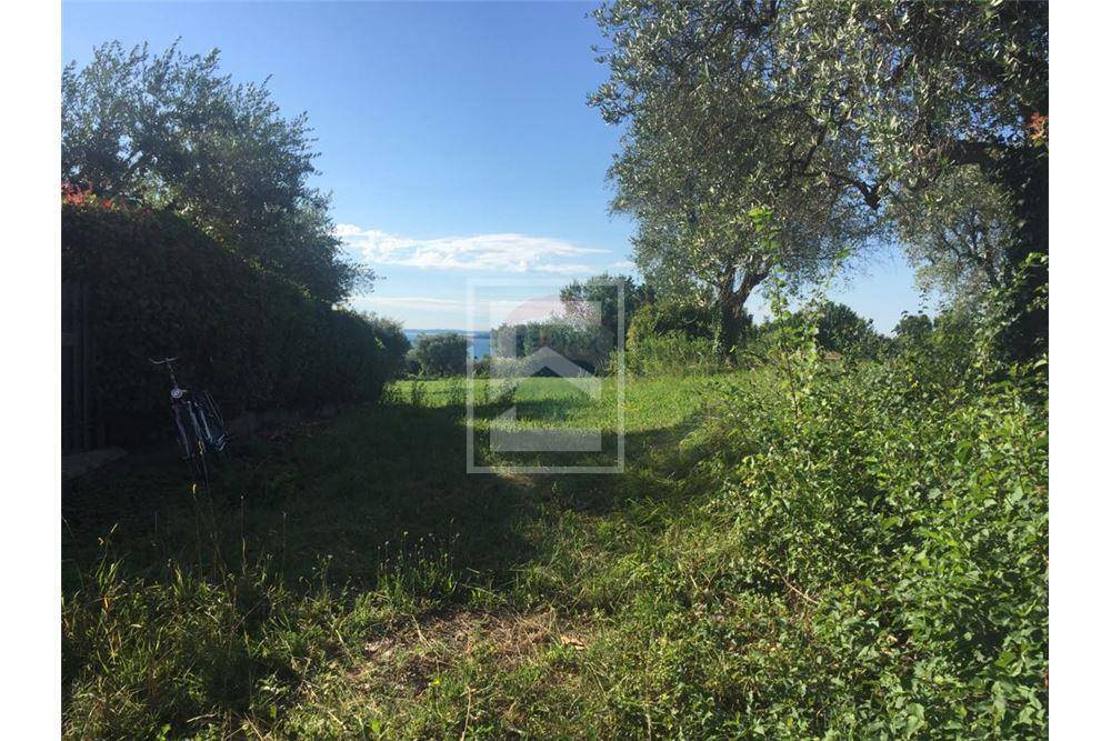 Terreno in vendita a Manerba del Garda