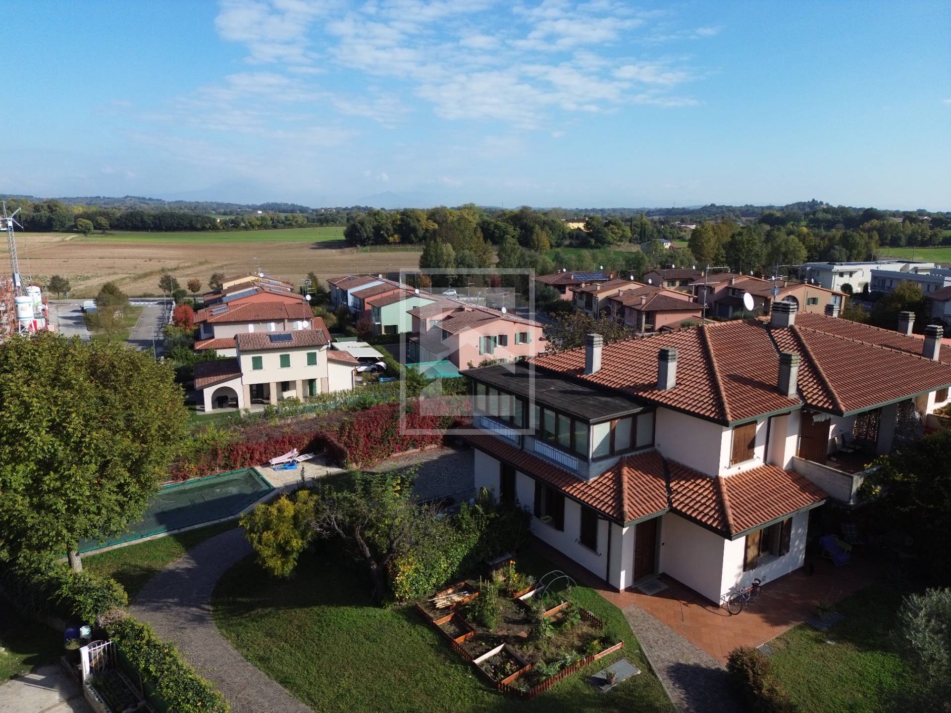 Villetta bifamiliare in vendita a Volta Mantovana