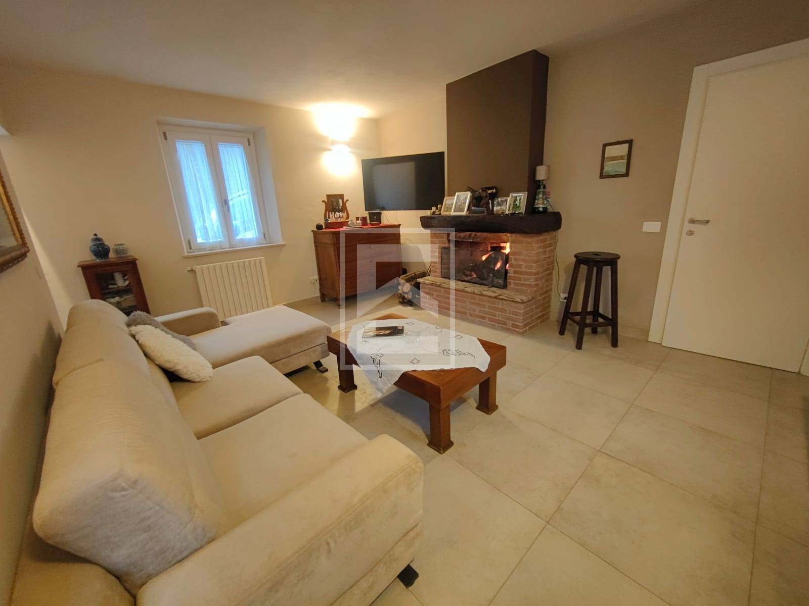 Casa Indipendente in vendita a Mont Beccaria