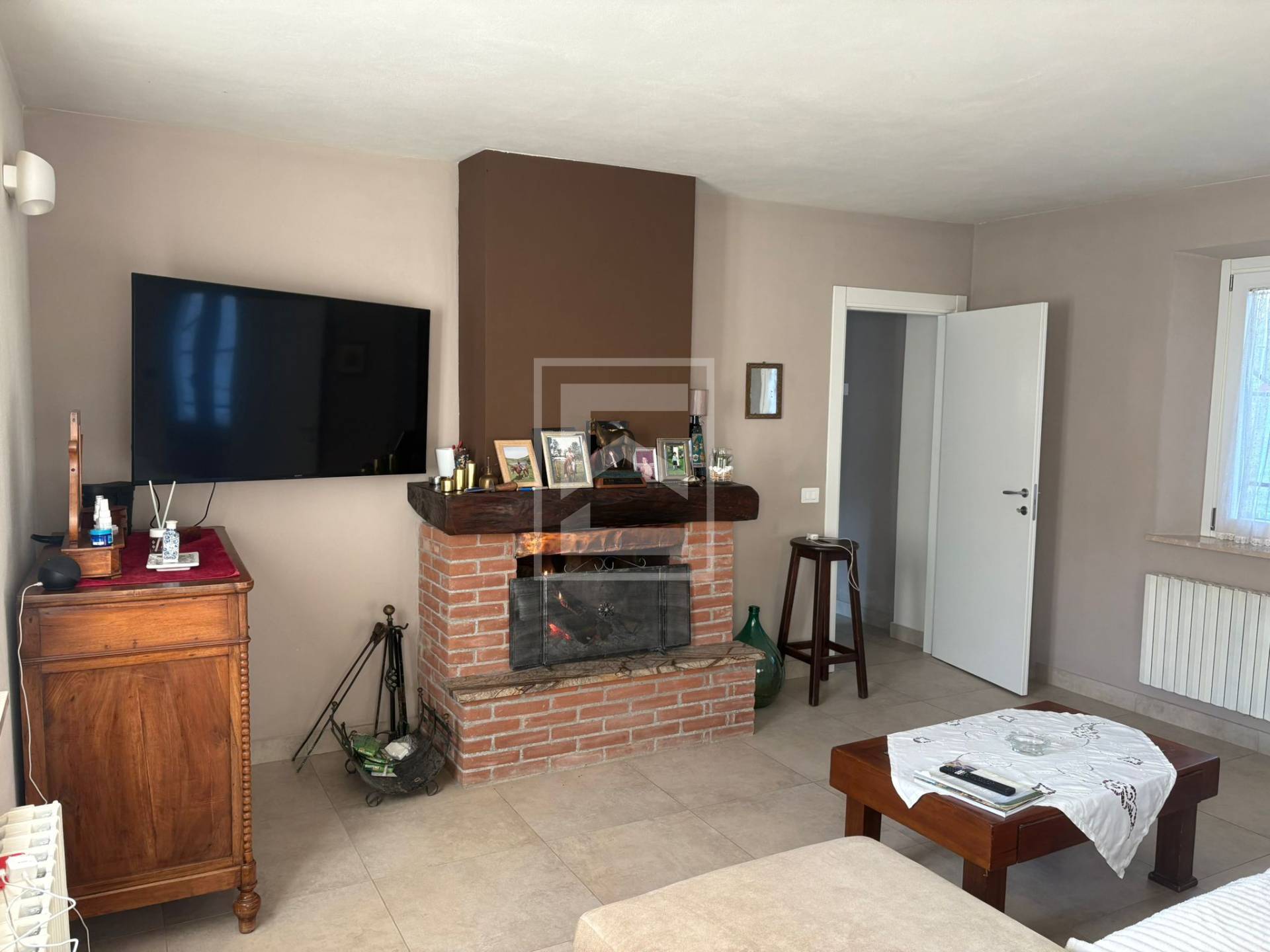 Casa Indipendente in vendita a Mont Beccaria