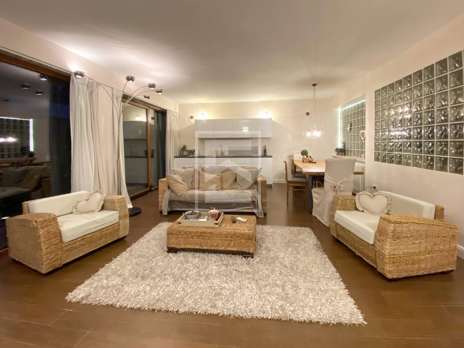 Appartamento in vendita a Desenzano del Garda, Rivoltella del Garda