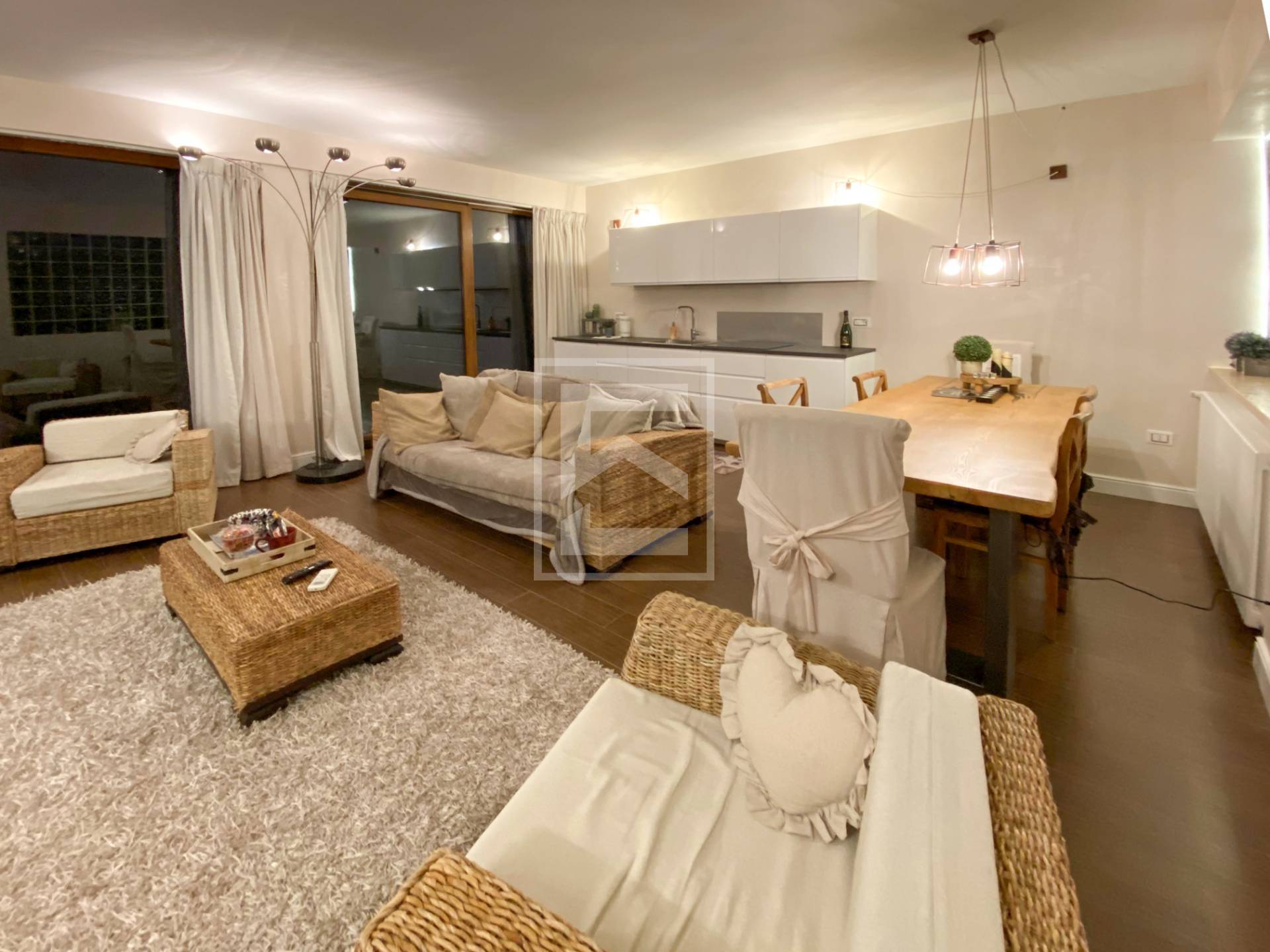 Appartamento in vendita a Desenzano del Garda, Rivoltella del Garda