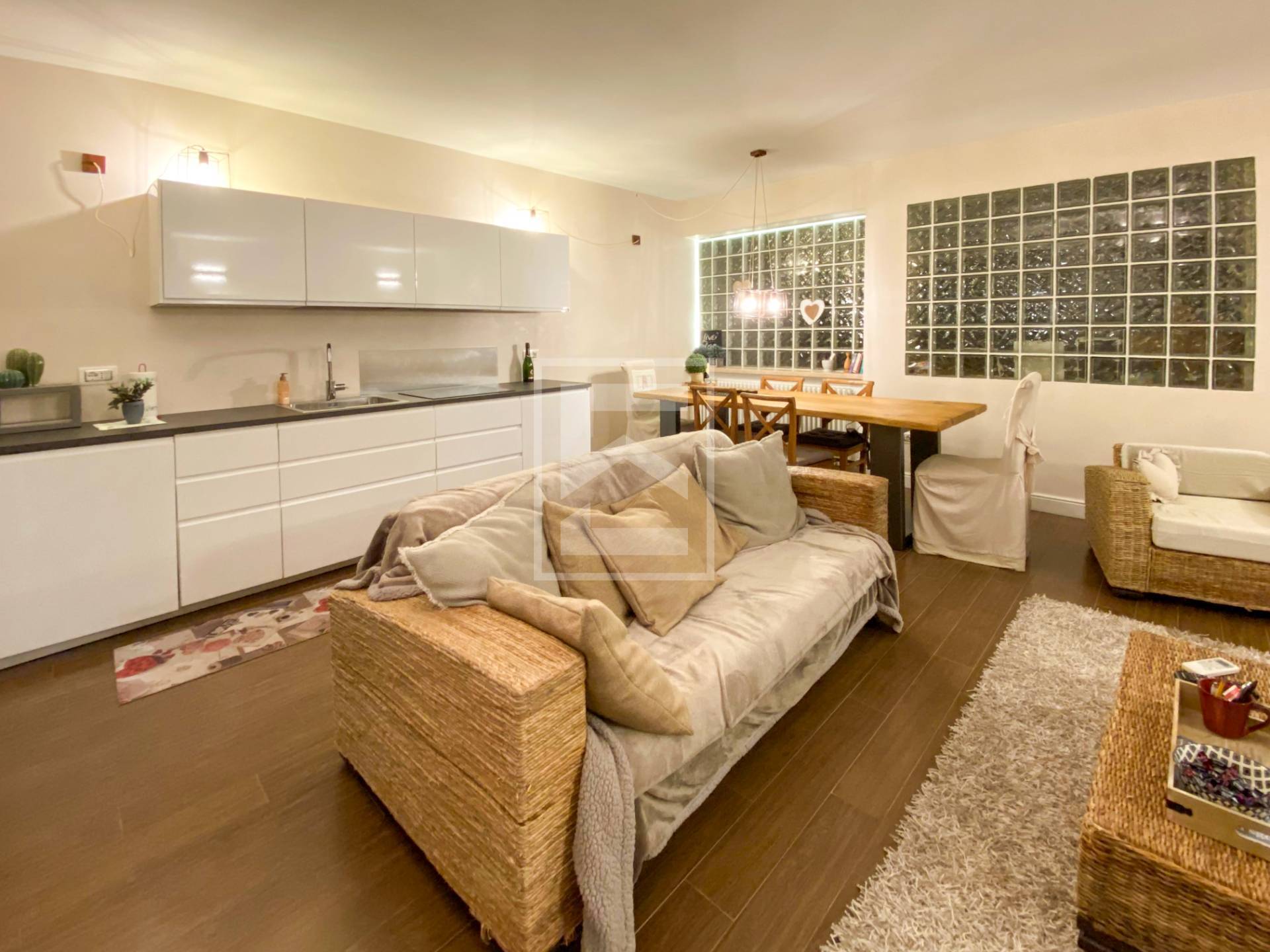 Appartamento in vendita a Desenzano del Garda, Rivoltella del Garda