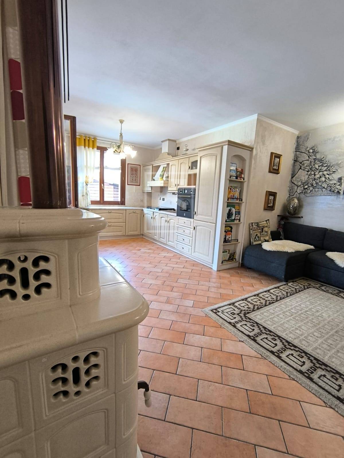 Appartamento in vendita a San Felice del Benaco, Portese