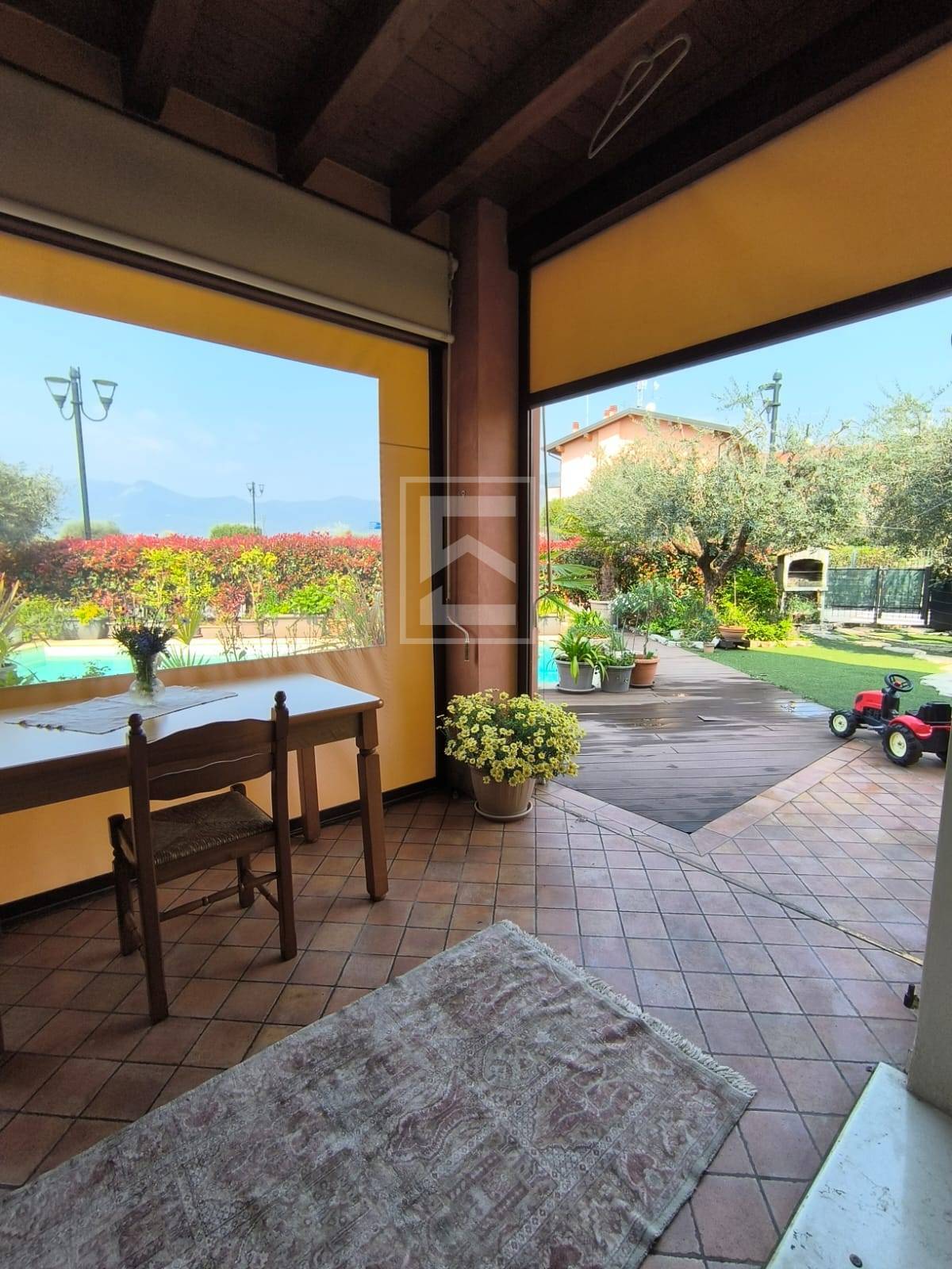 Appartamento in vendita a San Felice del Benaco, Portese