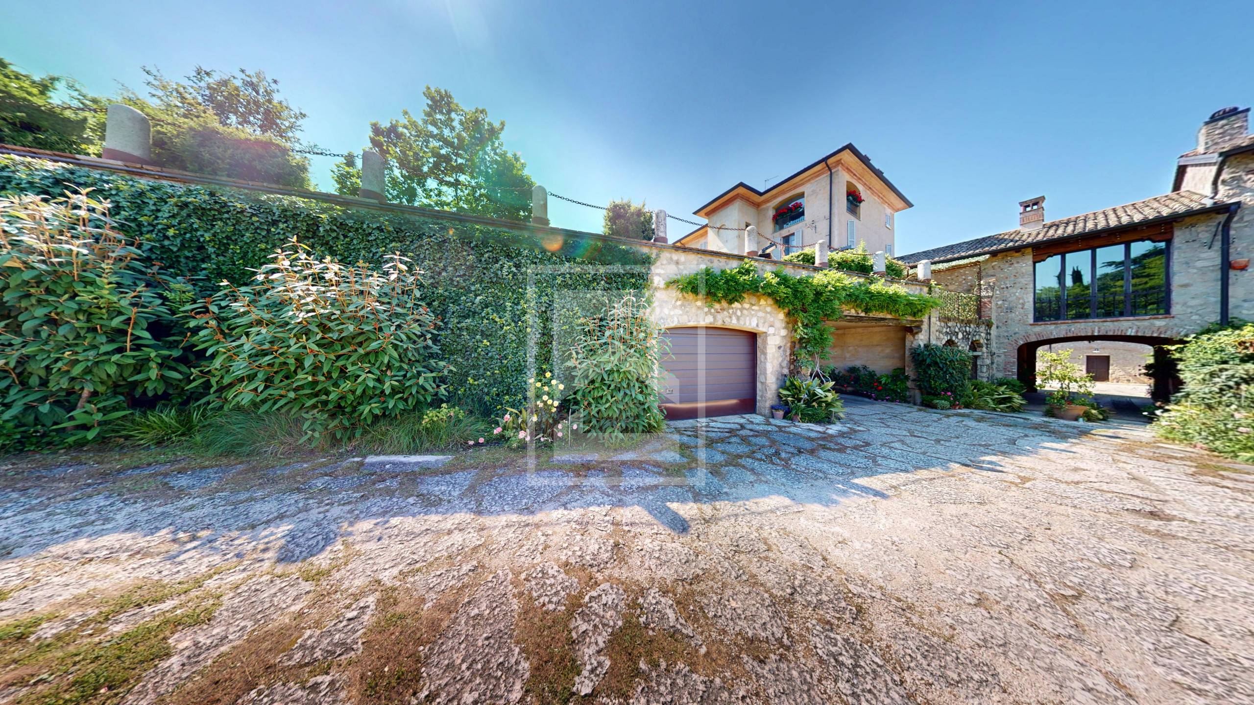 Villa o villino in vendita a Desenzano del Garda, Desenzano del Garda