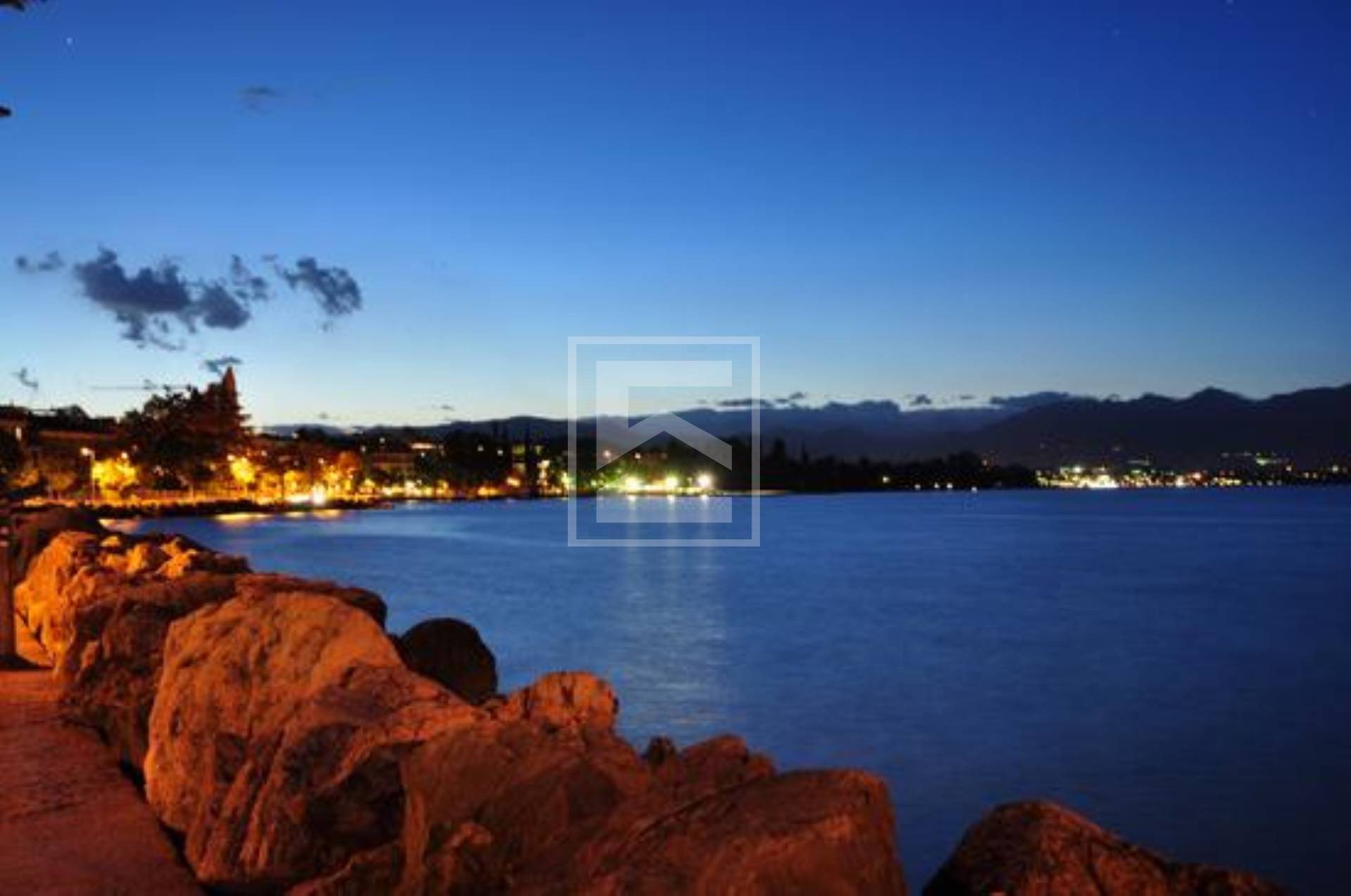 Appartamento in vendita a Desenzano del Garda, Rivoltella del Garda